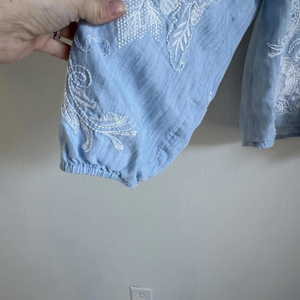 Soft Surroundings | Women’s Long Sleeve Chambray Embroidered Tassel Top Size M - Picture 2 of 5